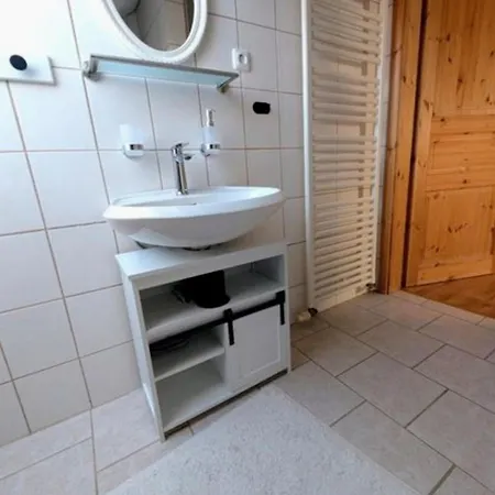 Apartament Nicht Daheim Und Doch Zuhaus